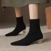 24 Botas de Mujer Nuevas para Otoño/Invierno con Punta Fina Mate y Tacón Medio Asimétrico hasta Media Pantorrilla Color Merade Botas que Envuelven la Pierna