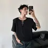 Suministro exclusivo transfronterizo: Camiseta de manga corta acanalada, relajada, holgada y con caída para hombre y mujer con diseño de cuello con hebilla metálica