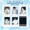 Um Conjunto de 5 Polaroides Autografadas de Celebridades Song Yuqi, Bai Lu e Zhou Shen da Era dos Grupos Jovens