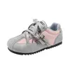 Zapatos retro Forrest Gump para niñas, nueva colección otoño 2026, nuevos zapatos deportivos para niños, zapatillas de entrenamiento alemanas casuales y versátiles con cordones