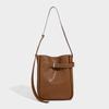 Bolsa Feminina da Moda 2025 Verão Nova Nicho Design de Alto Padrão Bolsa de Ombro Estilosa para o Dia a Dia Bolsa Transversal Tipo Balde