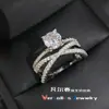 Anel de Estrela Dupla Camada Enrolado Estiloso de Nicho Europeu e Americano Versa Banhado a Ouro Super Brilhante Imitação de Moissanite Anel de Noivado Ajustável para Mulheres