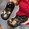 Novas Sandálias Tamanco de Verão para Mulheres 2026, Meias Pantufa Fechadas na Ponta, Solado Macio para Exterior, Estilo Cartoon de Celebridade da Internet para Praia