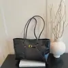 Bolso de Hombro y Axila de Alta Gama con Textura Retro de Gran Capacidad para Mujer 2026 Nuevo Otoño e Invierno Bolso de Mano Versátil para el Trabajo
