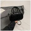 Bolsa de Mão Pequena Elegante de Alto Padrão Transfronteiriça para Mulheres 2026 Nova Tendência Versátil Bolsa Transversal Moda Bolsa Bowling