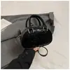 Bolsa de mão pequena de alta moda estilo coreano para mulheres, nova bolsa transversal popular de 2026, bolsa de bowling casual estilosa