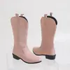 Botas de cavaleiro bordadas de outono e inverno de tamanho grande para mulheres, de comércio exterior europeu e americano, bico fino, salto quadrado, botas longas bordadas transfronteiriças, atacado no Wish
