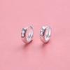 Arete de Oreja Smiley 2023 Nueva Moda Hebilla de Oreja Simple Elegante Moda de Alta Gama Lujo Ligero Diseño de Nicho Pendientes para Mujer