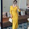 2026 Nueva Moda Otoño Ropa para Mujer Cuello de Muñeca Francés Ajustado al Cuerpo que Resalta la Cadera Vestido de Manga Larga Estilo Largo 50552
