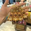 Llavero de cristal nuevo transfronterizo capibala colgante rey capibara colgante de animal para bolso regalo exquisito venta al por mayor