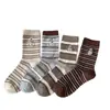 Calcetines Bordados de Oso Polar Imitación Cachemir para Mujer, Rayas en Contraste, Estilo Retro Japonés de Media Pantorrilla, Calcetines de Caña Alta Cálidos y Versátiles para Mujer