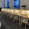 Um par de sala de estudo individual para autoestudo estilo fábrica imersivo mesa individual sala de estudo individual para adultos divisória de mesa mesa compartilhada tutoria sala de estudo com IA