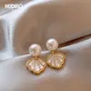 Pinzas para Orejas de Perla Vintage, Sin Perforación, Pendientes Minimalistas de Nicho, Brazaletes para Orejas, Accesorios para Orejas con un Toque de Lujo Ligero, Aretes con Forma de Espiral para Mosquitos