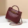 Nova Bolsa Feminina Texturizada para Primavera e Verão 2025 Bolsa Totalmente Feita à Mão Tendência Versátil Bolsa de Ombro de Grande Capacidade Bolsa Transversal