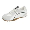 Zapatillas de Entrenamiento Alemanas Color Plata que Aumentan la Altura para Mujer, Nuevas Zapatillas Versátiles Ligeras de Primavera, Zapatos Blancos Casuales, Estilo Otoñal de Moda