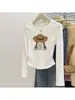 Novo produto de outono: camiseta feminina de algodão puro com mangas compridas, gola redonda e ombros retos, campeã de vendas, modelagem justa, estilosa e que rejuvenesce, peça básica
