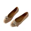 Zapatos casuales de corte bajo para mujer para otoño, mocasines para el trabajo 2026, estilo coreano versátil con hebilla de cinturón, aumento de altura interno, punta redonda
