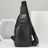 Suministro Directo de Fábrica Bolso de Pecho de Piel de Vaca de Primera Capa Moderno Versátil Casual para Hombre Bolso Cruzado de Hombro Portátil Transpirable