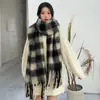 Bufanda de Cachemira a Rayas de Color Invierno Estilo Coreano Nuevo para Mujer Versátil Engrosada Felpa de Invierno Bufanda Cálida