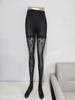 Medias Blancas de Lunares Jacquard para Mujer, Estilo Delgado para Verano y Otoño, Calcetines Negros Jacquard Finos Sexy Resistentes a Enganchones con Corazón