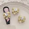 Celebridad de Internet Transfronteriza Lazo Amor Diamante Arte de Uñas Joyería Lujo Ligero Destello Dulce Fresco Aleación Diamante Uña Accesorios de Diamante Venta al por Mayor