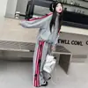 Conjunto de Roupa de Outono para Meninas 2026 Novo Estilo para Crianças Maiores, Conjunto Esportivo Duas Peças da Moda com Moletom e Calça de Moletom para Primavera e Outono