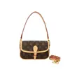 Bolsa de Mão Pequena Feminina de Luxo 2026 Novo Estilo Elegante Moda Monograma Pequena Quadrada Versátil Bolsa de Ombro Transversal