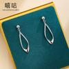 Pendientes Xi Gu E1912 S925 de plata con temperamento simple, geométricos y de diamantes, con diseño de nicho de moda retro.