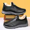 Botas de Nieve Forradas de Polar para Hombre, Antideslizantes de Invierno, Impermeables, de Suela Blanda, Cómodos Zapatos Casuales de Algodón sin Cordones para Hombres de Mediana Edad y Mayores