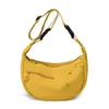 Bolsa transversal feminina em formato de dumpling, muito estilosa, casual, versátil, leve, perfeita para carregar um celular, adequada para compras e para o dia a dia.