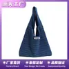 Bolsas de Lona Estilo Coreano com Impressão de Logo Personalizado, Bolsas de Lona Transfronteiriças com Propriedade Intelectual de Marca Personalizada, Personalização de Bolsas de Alta Qualidade Estilo Ins