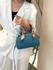 Bolsa de Ombro de Couro Bovino de Primeira Camada para Mulheres, Lenço de Seda Fashion Transfronteiriço, Bolsa Concha para Compras e Deslocamento de Estudantes, Versátil de Couro Genuíno Portátil Macia