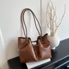 Bolsa Grande de Alta Qualidade para Mulheres, Nova Bolsa de Ombro Versátil Retro 2026, Bolsa Tote para Trabalho e Deslocamento