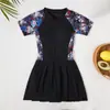 Maiô Peça Única para Mulheres, Estilo Esportivo com Zíper Conservador, Roupa de Surf com Proteção Solar, Estilo Saia Triângulo de Comércio Exterior, Tamanho Grande 3XL 5XL