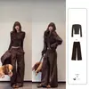Top base color café marrón para mujer, camiseta de manga larga versátil otoño slim-fit intelectual chic, top minimalista estilo coreano para usar en capas