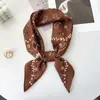 Lenço Quadrado de Seda Retrô Coreano com Estampa Paisley e Toque de Luxo, Combinado com uma Camisa, Lenço Quadrado Versátil para Cintura, Xale, Protetor de Pescoço