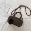 Otoño 2026 Nuevo Bolso Boston de Bowling Mate de Moda de Alto Valor Personalizado para Hombro Cruzado Tendencia