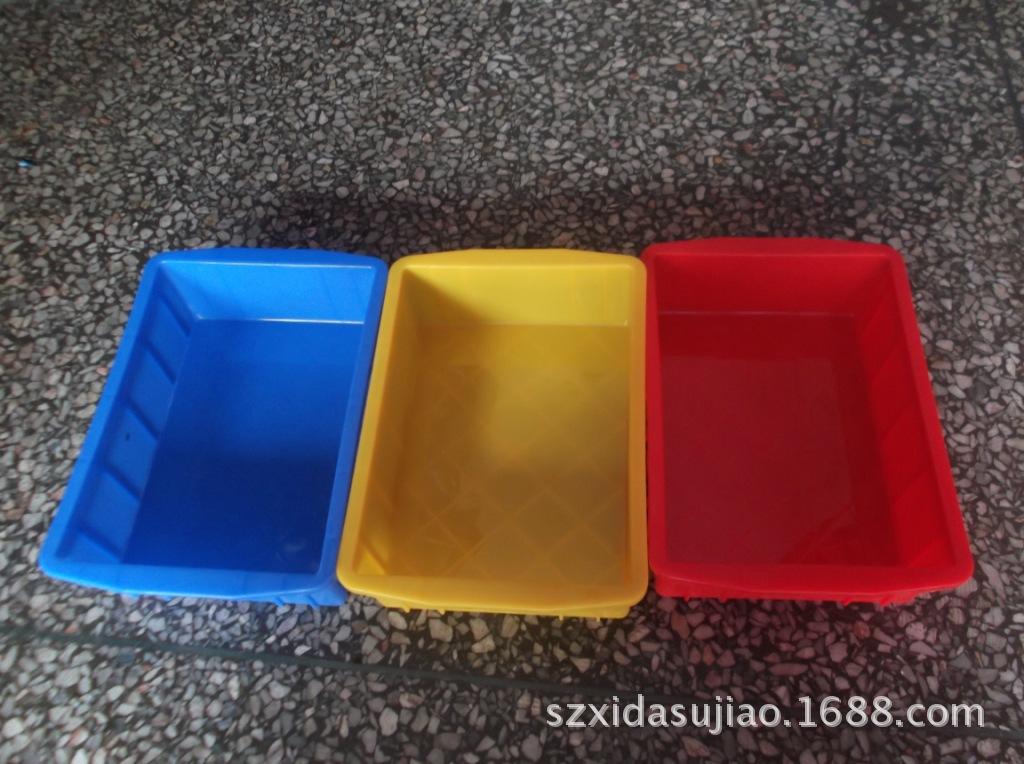 塑料箱