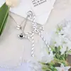 Nudo de Corazón Creativo Nuevo Estilo Miu Lanyard Versátil Llavero Colgante para Bolsas y Fundas de Teléfono