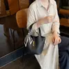 Bolsa de Balde de Novo Estilo de Alto Padrão com Padrão de Lichia Transfronteiriça para Mulheres, Bolsa de Mão Simples para o Dia a Dia, Cesta de Legumes de Mão Retrô