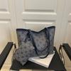Bolsa Tote Estampada Retrô para Mulheres 2025 Nova Bolsa de Ombro Outono e Inverno Moda Tendência Casual Textura Bolsa de Ombro