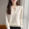 Venta al por mayor transfronteriza de nuevos suéteres de punto de cuello en V para otoño e invierno, suéteres de punto de manga larga para mujer talla grande con botones, camisetas básicas de color liso