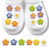 Terno sapatos de flor de sete cores sapatos com buracos acessórios fivela um conjunto de sapatos com buracos fivela de flor nicho cruz transfronteiriço explosões pvc