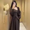 Estilo Outono e Inverno, Luxo Acessível, Jaqueta Cardigã Tricotada de Comprimento Médio, Conjunto de Três Peças com Top Tubo de Ombro Inclinado e Saia