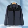 Jaqueta de gola alta com blocos de cor, abotoamento simples, unissex, estilo workwear, personalizável com impressão de logotipo, adequada para o trajeto diário, atividades ao ar livre e uso geral
