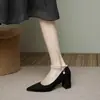 Nuevos Zapatos de Tacón Alto de Punta Aguda con Cadena de Tobillo de Terciopelo y Perlas, Estilo Hada Francesa, Moda de Nicho para Mujer, Primavera y Otoño 2026