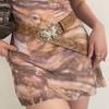 Cinturón de Hebilla de Mariposa Hebilla de Pin para Mujer Color Marrón Claro Europeo y Americano Explosiones Retro Patrón de Prensa Accesorios de Vestir Moda Elegancia