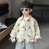 Camisa Nueva Estilo Primavera 2026 para Niños Fresca y Guapa Ropa Infantil Moderna Elegante Bebé Primavera y Otoño Manga Larga Camisa Versátil