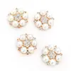 Resaltador de perla núcleo de flor hecho a mano DIY accesorio de joyería corazón de flor Yifei material para accesorios de cabello tocado de perla artificial venta al por mayor