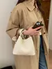 Al por mayor Transfronterizo Popular Moda Nicho Bolso Cubo 2026 Modelo Nuevo Simple Lujo Ligero Bolso de Hombro Cuero Suave Bolso de Mano para Mujeres